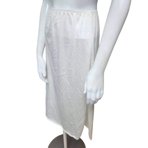Vassarette White Slip Skirt (L) - Picture 1 of 5